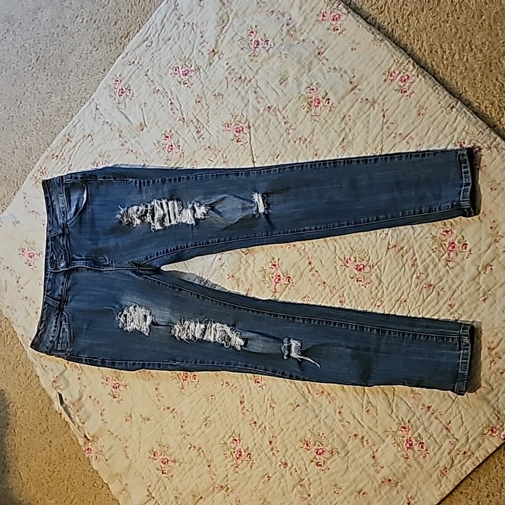 Sweet Look size 15 distressed womens jeans. Only worn once. Great stretc…